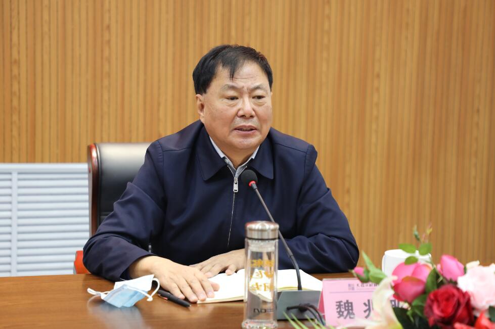 魏兆胜指出,受疫情影响,2020届毕业生就业形势更为严峻,就业工作要迎